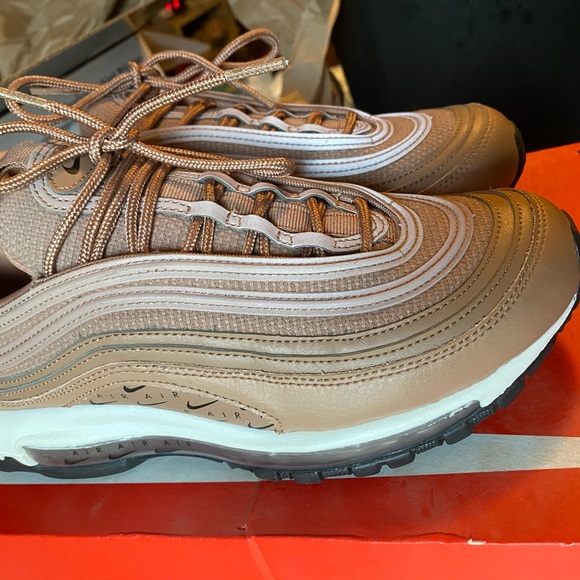 W Air Max 97 Lx size 9 - Picture 6 of 7